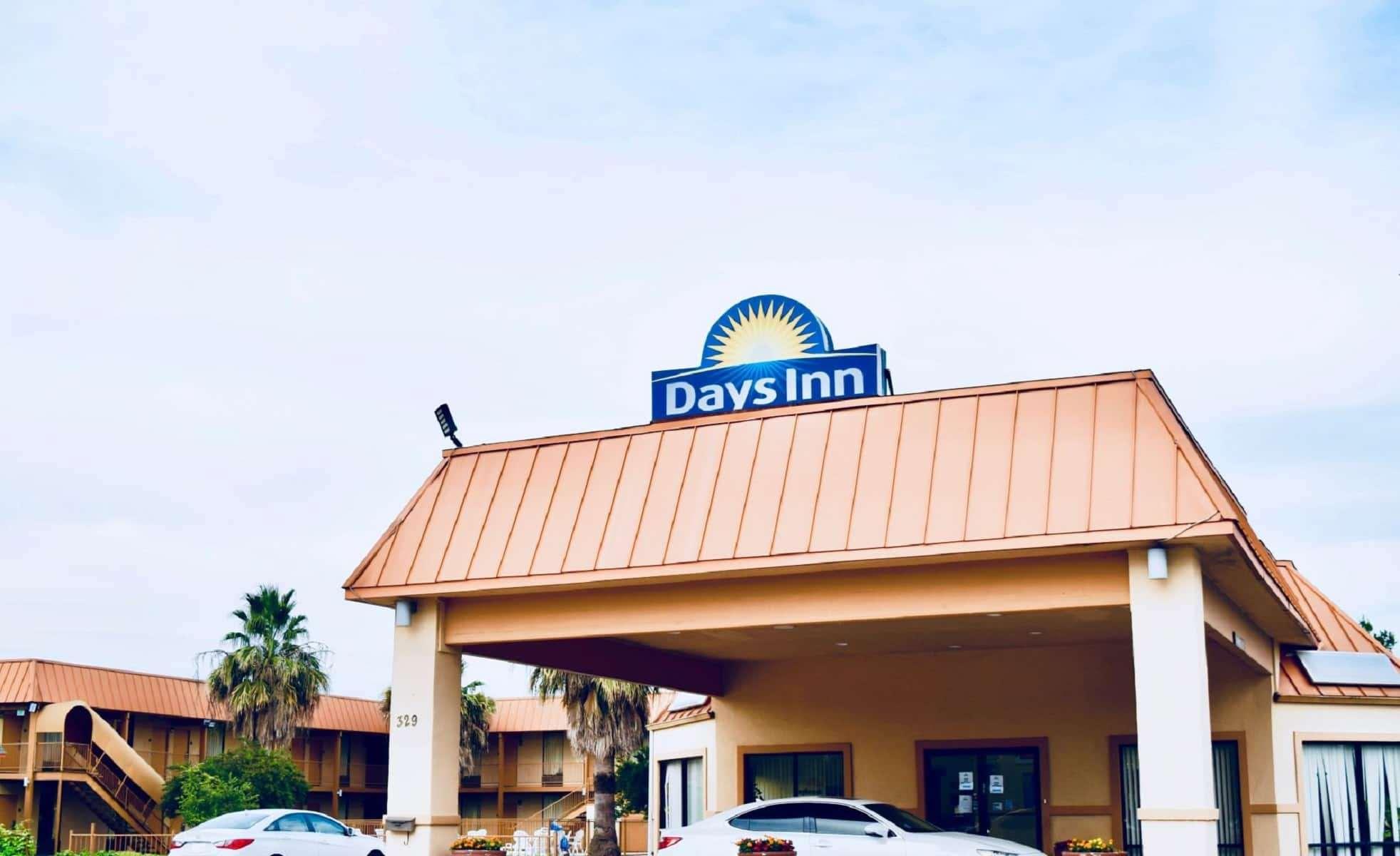Days Inn By Wyndham Burleson Ft. Worth Kültér fotó